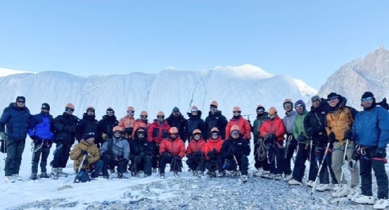A First in India, NCC Team Scales Mt Everest 