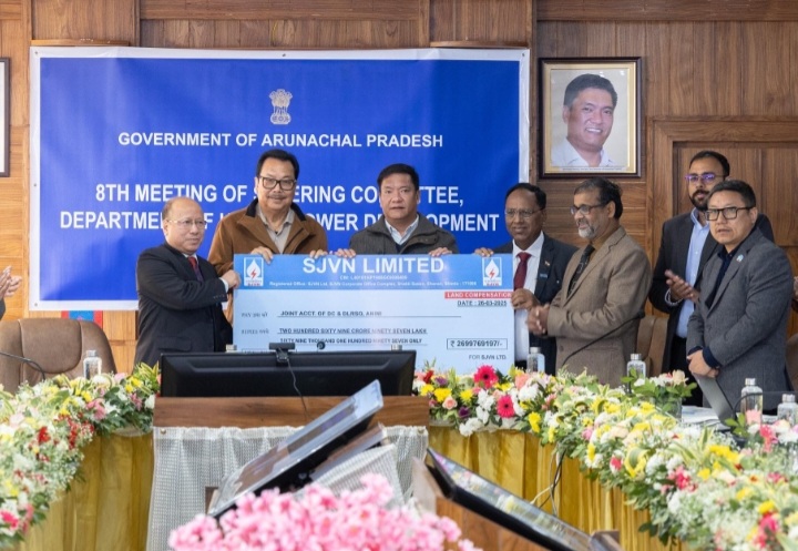 CM Arunachal Pradesh,  SJVN Officials at the ceremony 