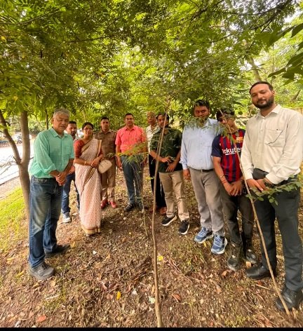 MembersAtMiyavakiForest