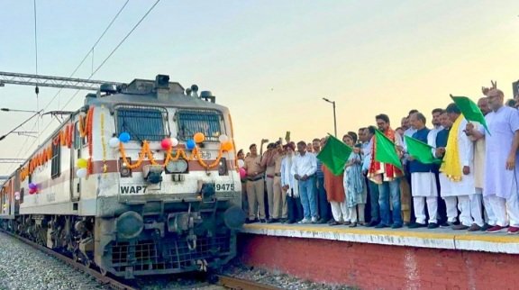 AmbIndauraKolkattaExpressLaunched