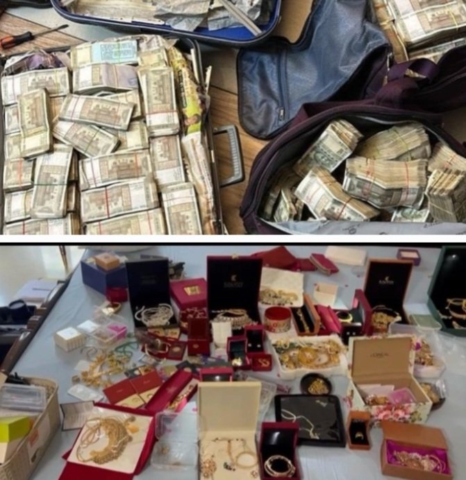 Chash And gold Haul from Punjab DIG