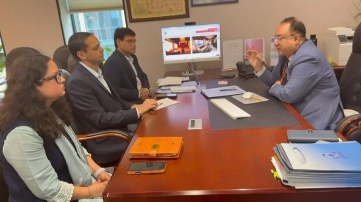 HPTDCMADAndIRCTCOfficialMeetInNewDelhi