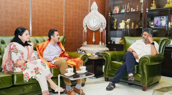 VikramadityaWithKarnatakaMinister
